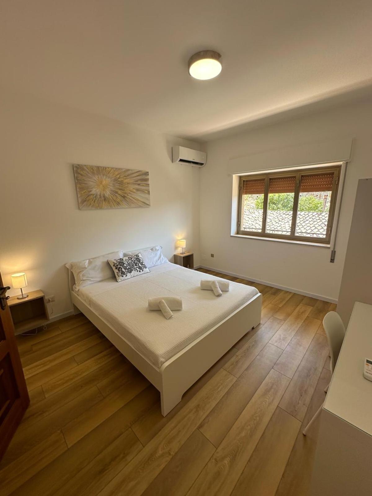 We Home Taormina Center With Parking מראה חיצוני תמונה