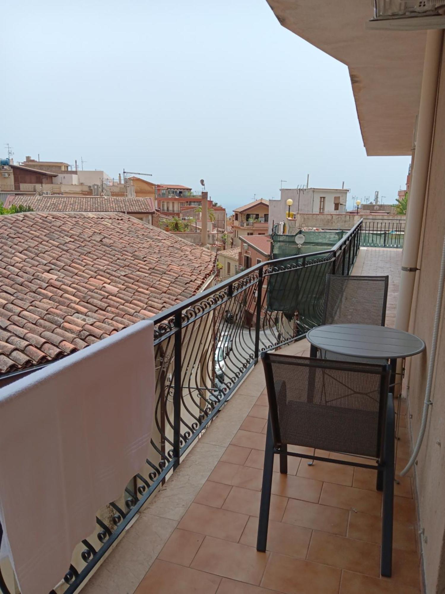 We Home Taormina Center With Parking חדר תמונה